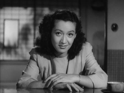 365filmsbyauroranocte: Setsuko Hara in Late Spring (a.k.a. Banshun) (Yasujiro Ozu, 1949)