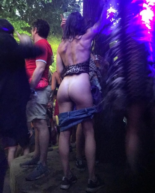 FARR | FESTIVAL | BUTT Wow! Another epic #farrfestival come and gone ✨! Got a little #cheeky at #The