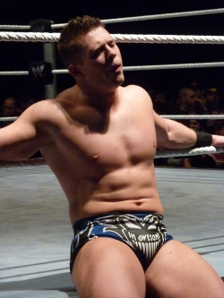 Rwfan11:  Miz  Fucking Hot Pic Of The Miz! O.o This One Is Defiantly Going Into My