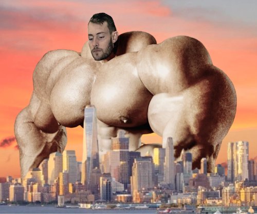 When You Tell Your Friends That You Want To Get Insanely Huge And @bigflynnfan Comes Through With A Growth