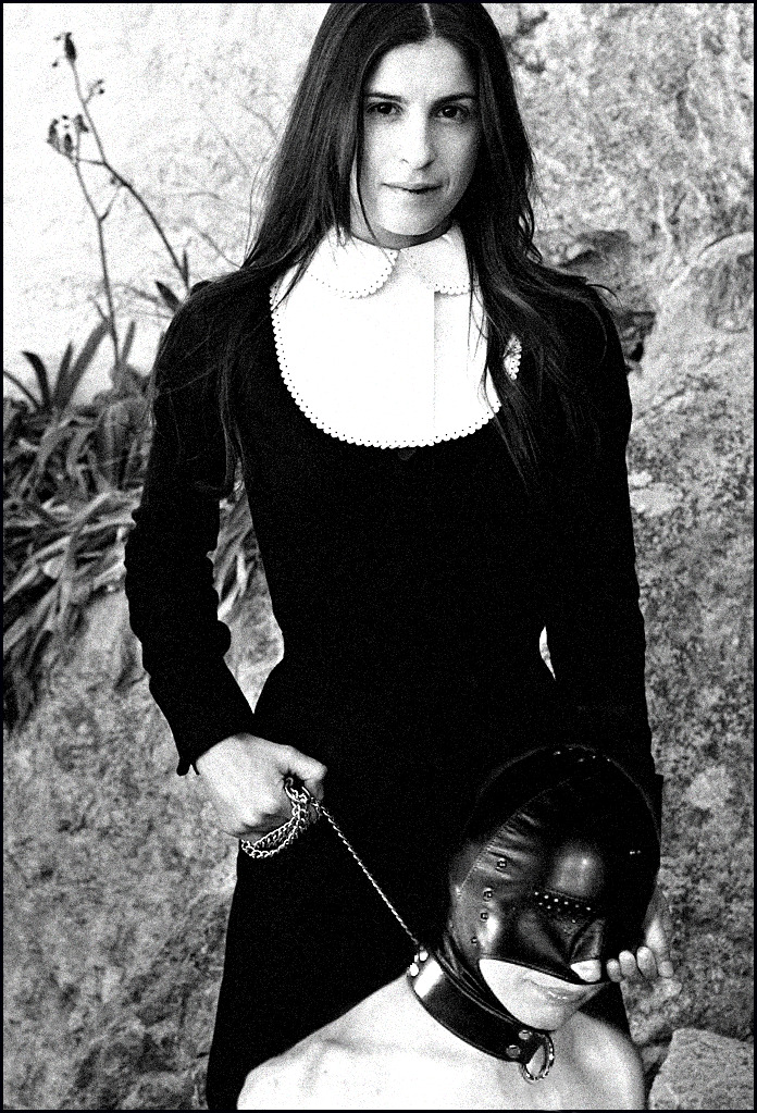mistress-scarlet-captions: