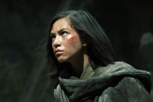 Mizuhara Kiko as Mikasa Ackerman in the Shingeki no Kyojin live action filmsFull set of the new screen captures released today (Part 1 / Part 2)