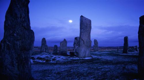 creature-of-nature:Callanish standing stones, Scotland.