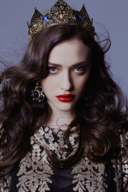 thequeensofbeauty:  I don’t think I’m a weirdo in a bad way. There’s just a lot going on in myn head. - Kat Dennings