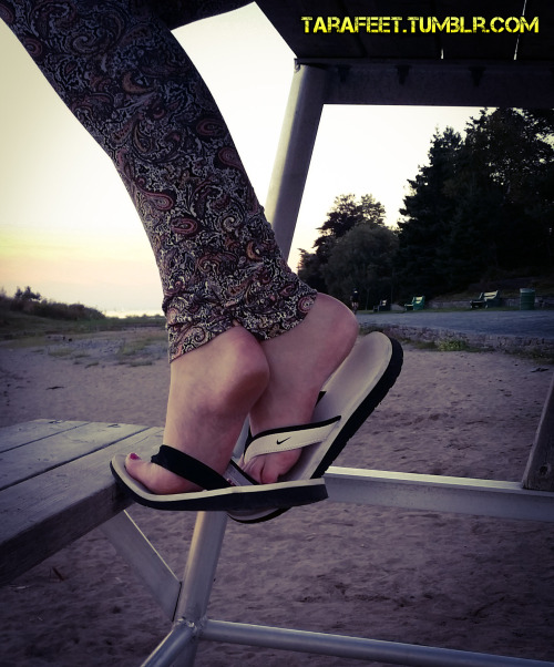 tarafeet: Tara’s feet on a beach
