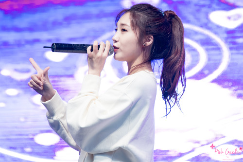Apink's Eunji
