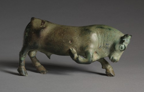 cma-greek-roman-art: Pawing Bull, 500-475 BC, Cleveland Museum of Art: Greek and Roman ArtSize: Over
