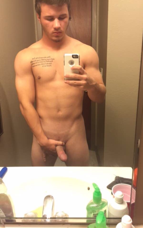 collegecock:  menofthenet:What an ass 🍑😍 gr8 butt