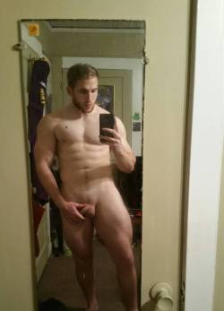 ramzzy84:  (via Just hit the gym. I really need some sun. - Album on Imgur) 