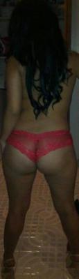 956wifey:  956wifey:  Feeling so sexy in red  100% Latina