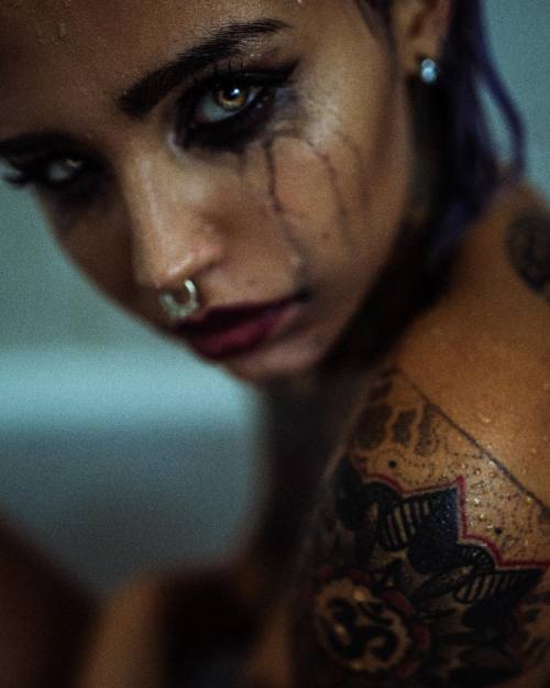 rhubarbes: @fishball_suicide by HARIS NUKEM (@harisnukem) on Instagram