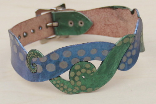 Glow-in-the-dark Tentacle Collar! This Project Has Been Sitting On My Back Burner For Way Too Long, Its