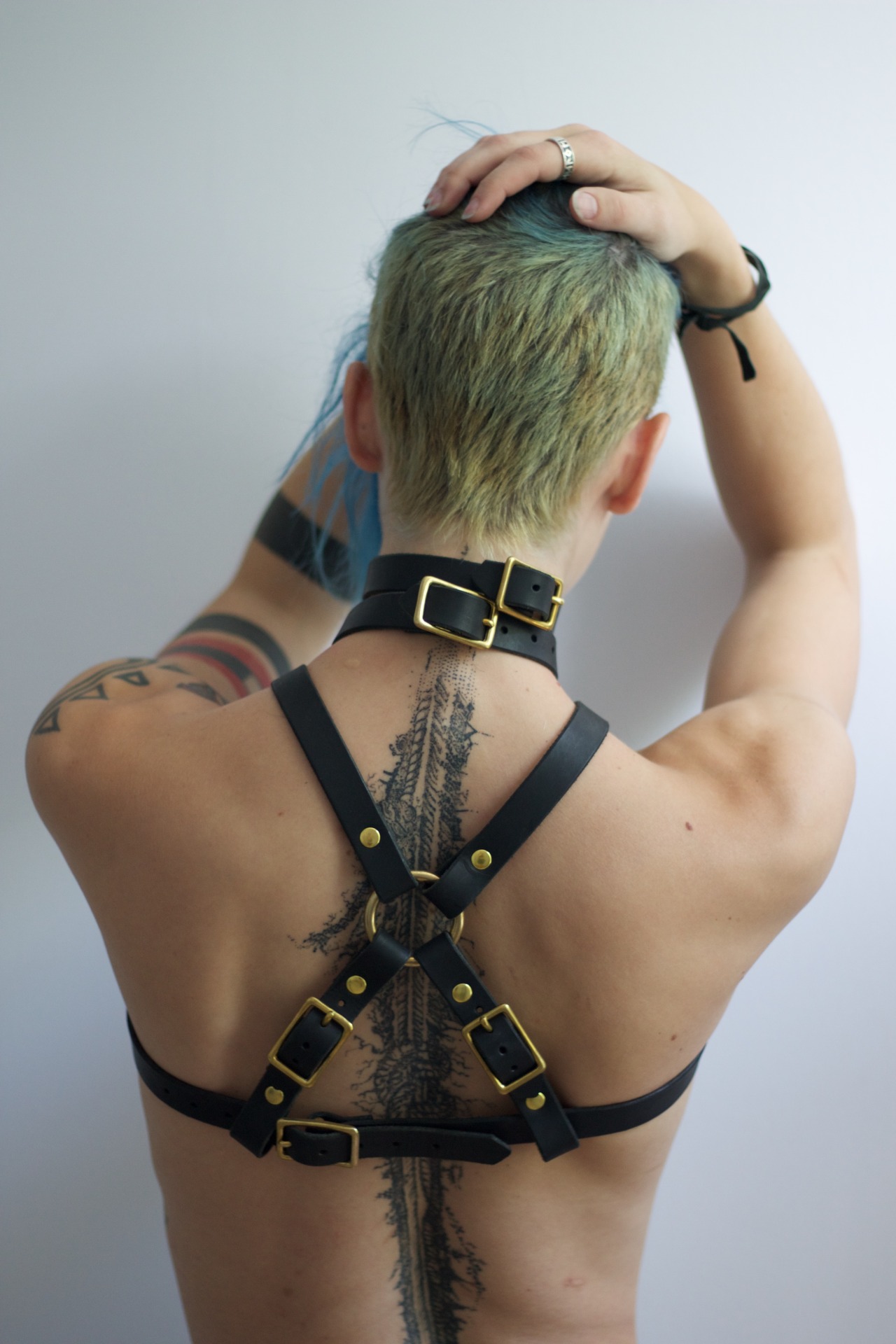 wildwolfleatherwork:  Harness by Wild Wolf Leatherwork (on Etsy) || Modeled by Cam