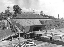 germanpostwarmodern:Subway Station “Landungsbrücken”