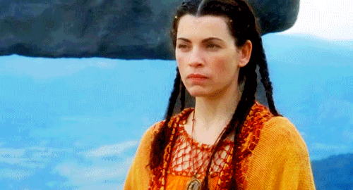scene-on-the-screen:The Mists of Avalon (2001)