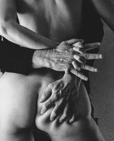 my-darkroom-of-brightness: imsomeonesworld:    ♡🖤 