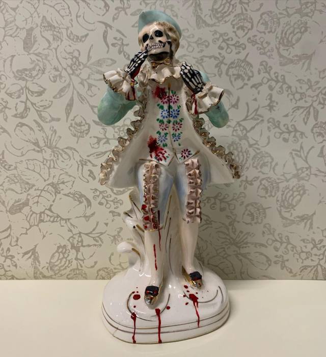 Custom painted vintage figurines by Lizz Lopez This artist on Instagram