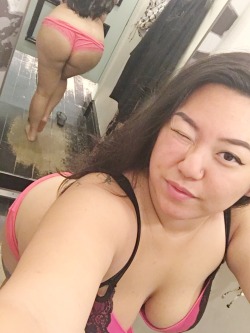 thenaughtylittlekitten:  Eh I’m starting to give less and less of a shit of hiding my face lol.