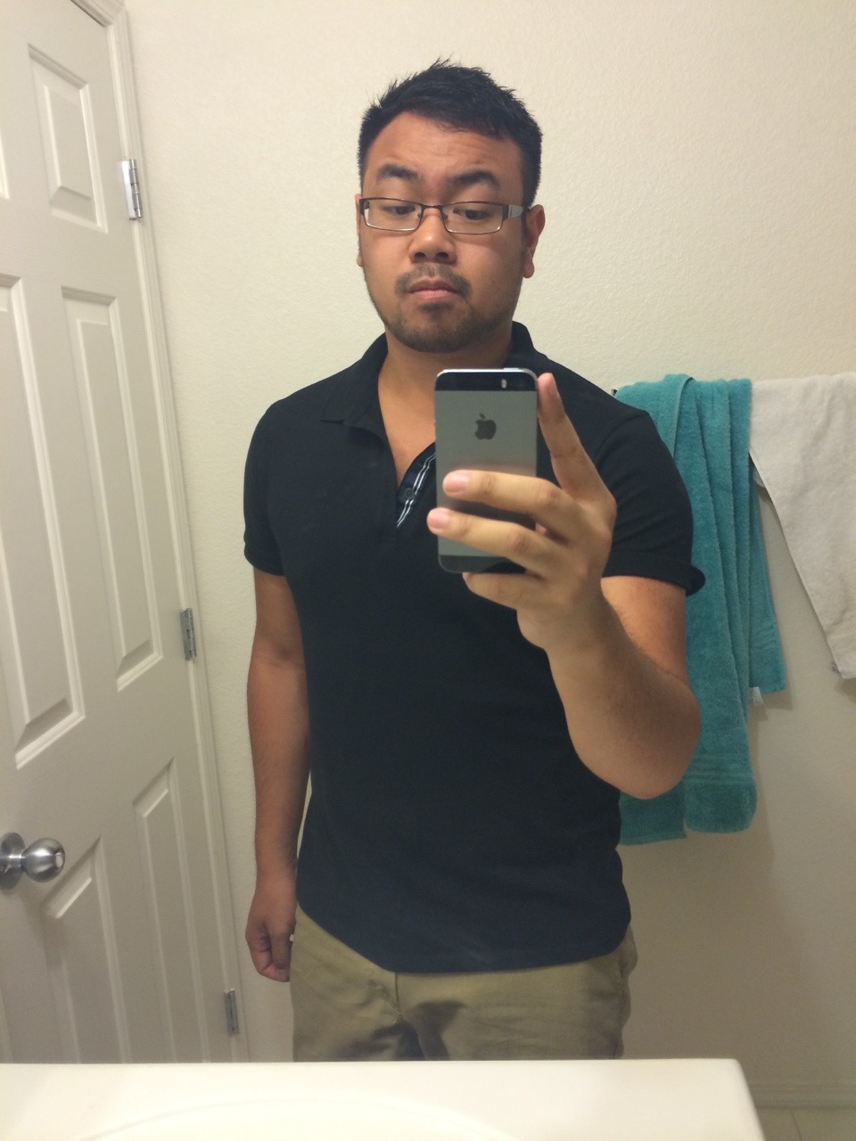 chesterlepanda:  Happy Mother’s Day your son is a hoe. I love my cell block 13