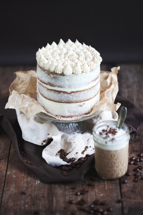 sweetoothgirl:Espresso Cake with White Chocolate