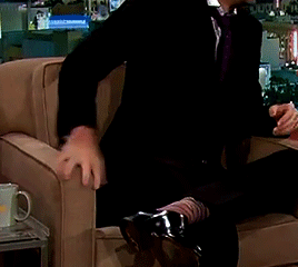 rudennotgingr:Touch Me (4/?)The Late Late Show (x)