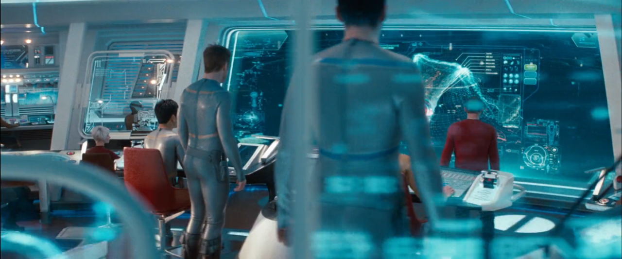 comandanteraven:  Chris Pine’s bulges in lycra in Star Trek into Darkness. Handsome