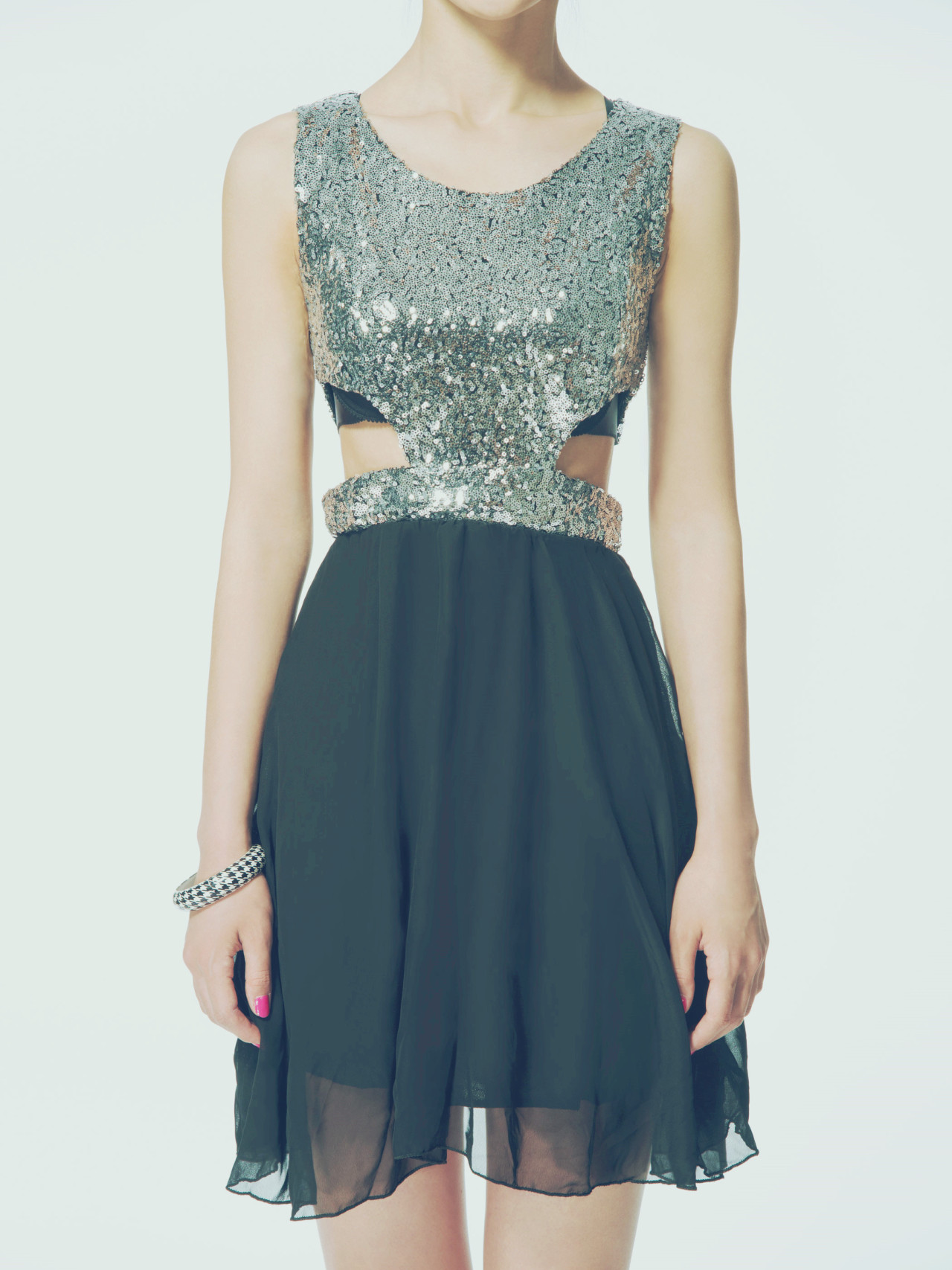 tbdressfashion:  summer day dress