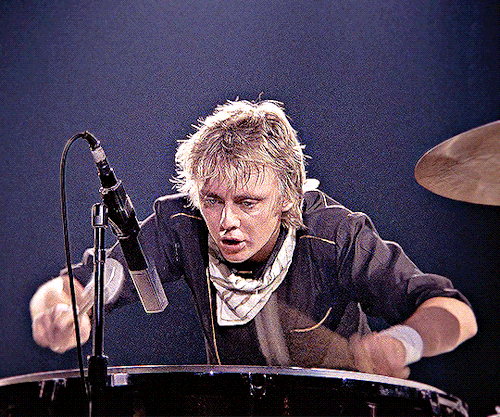 DRUM & TIMPANI SOLO By ROGER TAYLOR Queen Rock Montreal (1981)