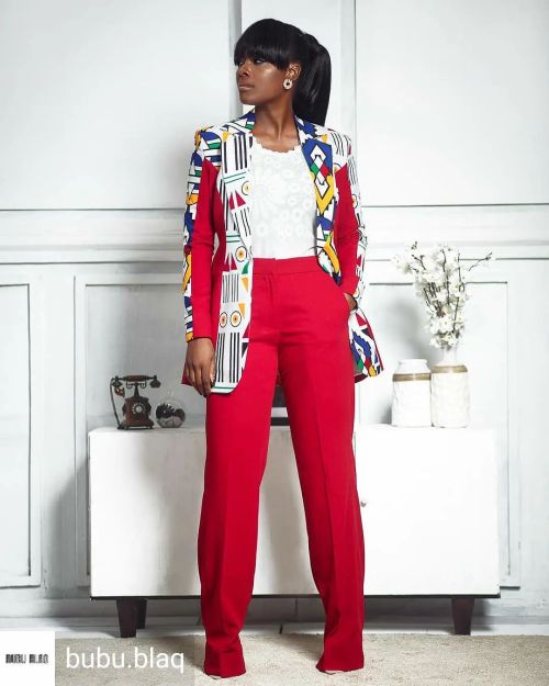Now THIS is a Power Suit @bubu.blaq  ❤ African Fashion? Then the AfriqOkin app is perfect for you! C