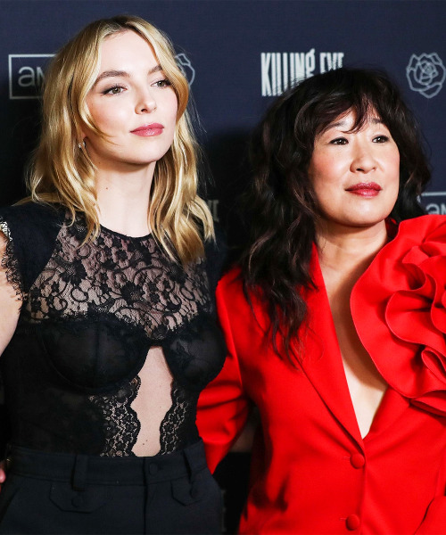 dailycomer: JODIE COMER and SANDRA OH attends Killing Eve Season Four Photo Call in Beverly Hills, C