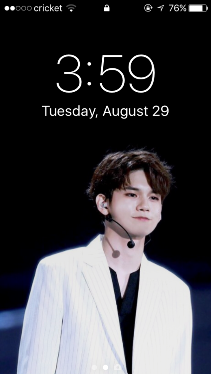 Wanna one Ong Seongwoo lockscreen
