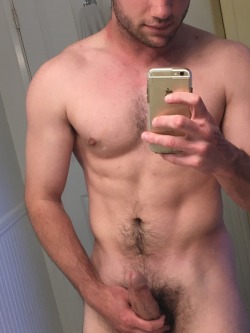 hot-men-of-reddit:  Looking to be pleased 20m via /r/ladybonersgw http://ift.tt/1SJsKcW