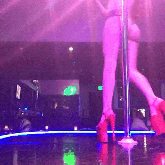 canofmixxednuts:  If she wanna be a freak and sell it on the weekend. ITS NONE OF