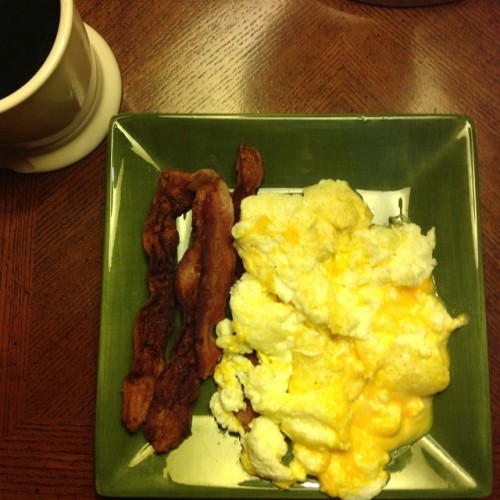 #Breakfast is served! #lowcarb #coffee #bacon #food