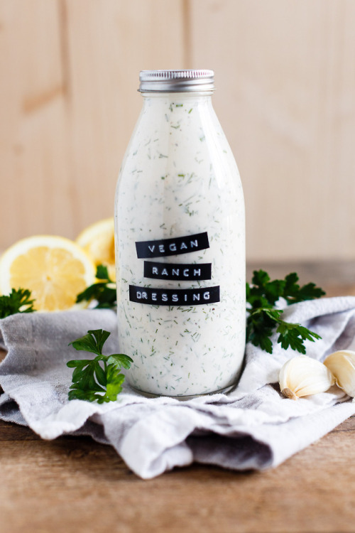 garden-of-vegan: Vegan Ranch Dressing - ilovevegan.com