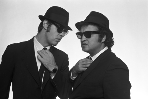 Le foto bellissime del giorno: Blues Brothers.“Get that f**king camera out of here!”Never-Before-See