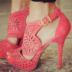 hot-on-heels:  Hot On Heels // http://hot-on-heels.tumblr.com