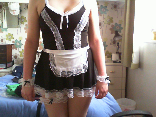 the-bear-and-the-wolf:  FINALLY got round to taking pictures of the Maid’s Outfit