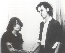 misswrld:  fockingchick:  Nick Cave and Henry