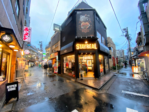 Rainy evening in Harajuku last night.