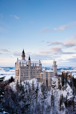 westeastsouthnorth:  Neuschwanstein Castle,