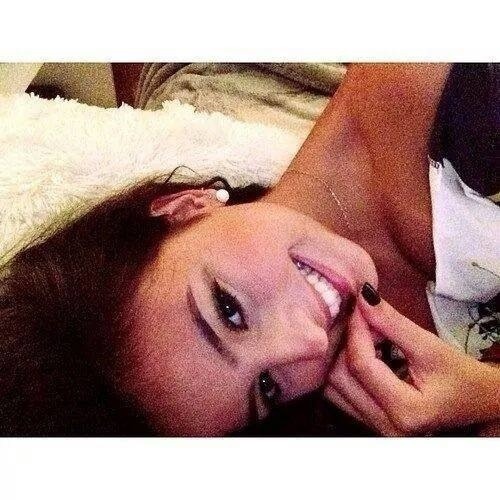 lipstick-lesbian:  ♀♡♀
