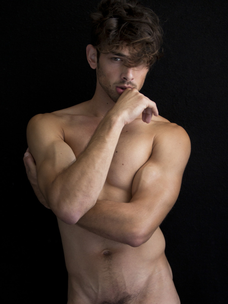 shuian6685:  (via Introducing portrait of Stephen Brenna by Karl Simone) 