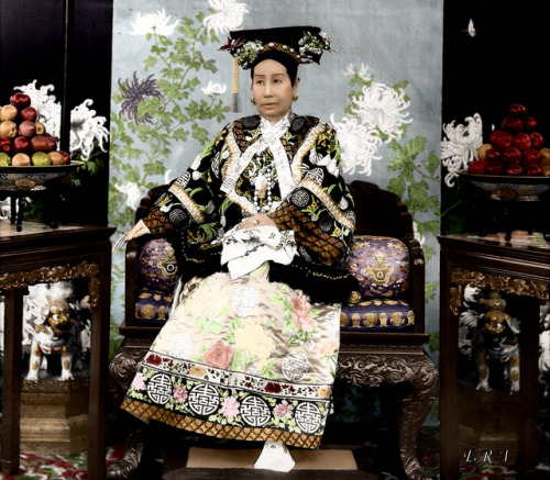 aethelfleds: Empress Dowager Cixi of China She began her career as one of many consorts to Yizhu, th