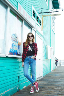 chucktaylorlusts:  Hot lady in vintage reissue maroon Converse high tops.