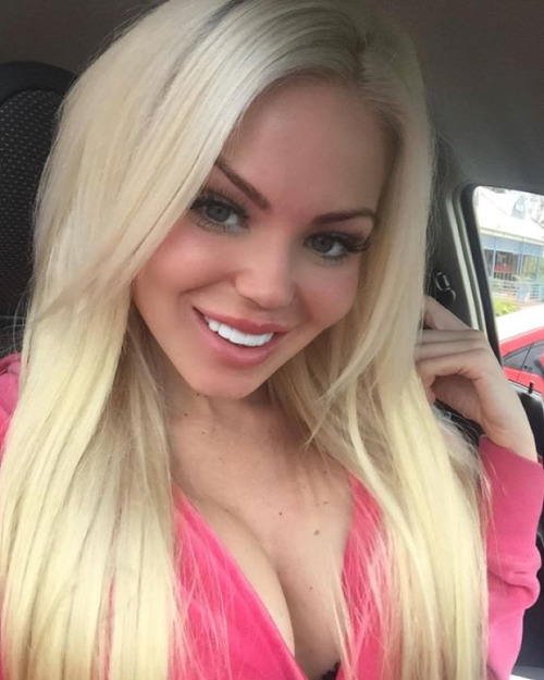 Porn Pics hotbimbosluts:  More babes and pornstars: