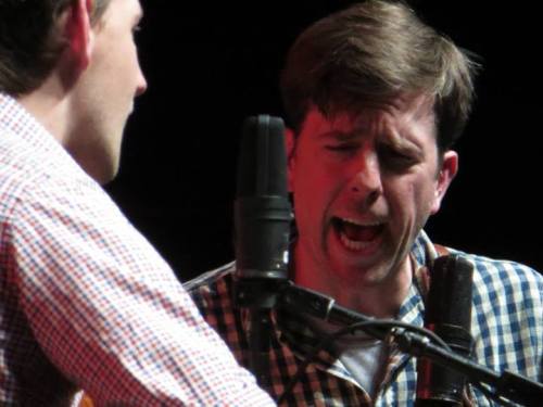 crazycomplicated:  Singing