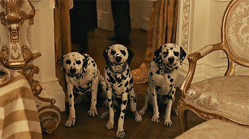 CRUELLA (2021) Dir. Craig Gillespie