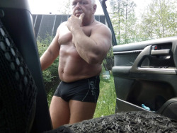 butchdad:  Sexy old muscle man.