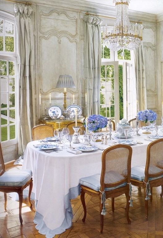 a-l-ancien-regime:  The Houses of VERANDA: Lisa Newsom 